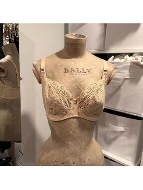 Freya Nude Mesh Underwire Bra - Size 30DDD